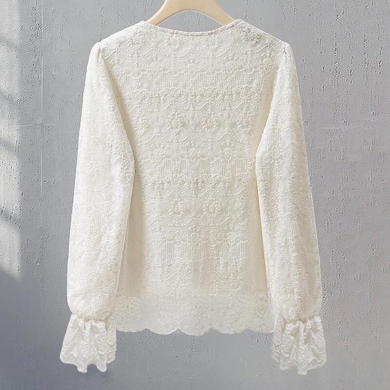 Elegante Damenbluse mit V-Ausschnitt, Spitzenbesatz und Fleece-Futter