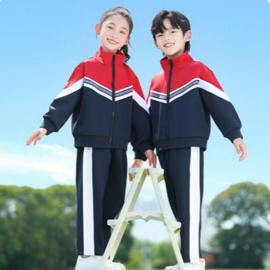 Uniformes Escolares Primários e Secundários da Cidade de Jiujiang para Todas as Estações, Incluindo Conjuntos para Primeira Série e Jardim de Infância