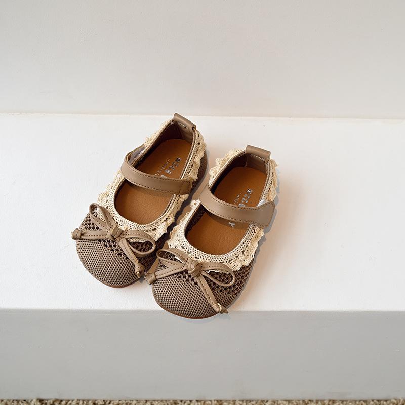 

Модная детская обувь принцессы с кружевом 2025 Весна Новая детская повседневная обувь Противоскользящие туфли-лодочки с бантом для девочек Простая детская дышащая сетчатая обувь 21insole13.4cm хаки