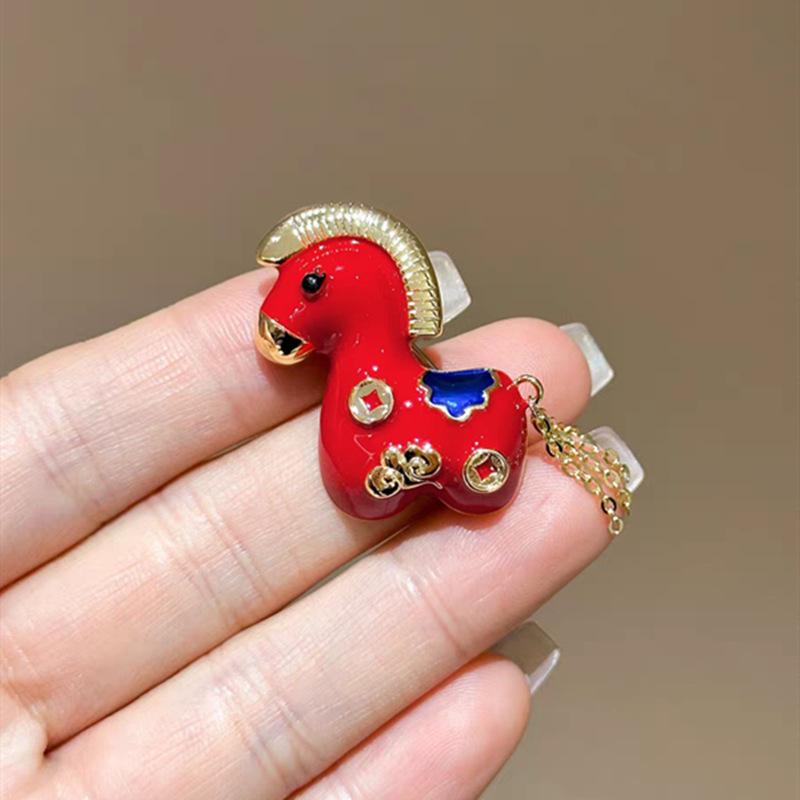 Niedliche Tierkreiszeichen Pony Löwentanz Broschen Vielseitige Tiere Pferd Corsage Pins Kleidung Zubehör Neujahrsgeschenke
