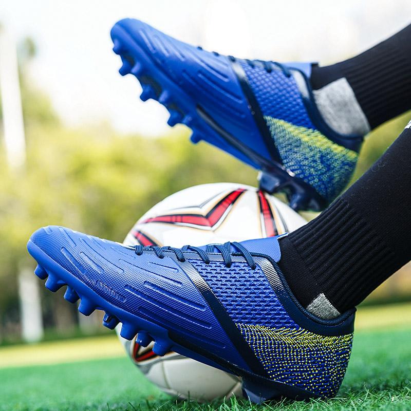 Soccer Shoes Women’s Sneakers Boys' Football Boots School Student Shoes Girls' Football Boots Couple Men Lightweight Sneakers Plus Size 36-45