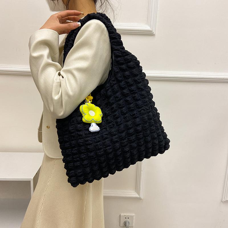 Женская сумка в клетку с изображением иностранного газа и пузыря — фото 5