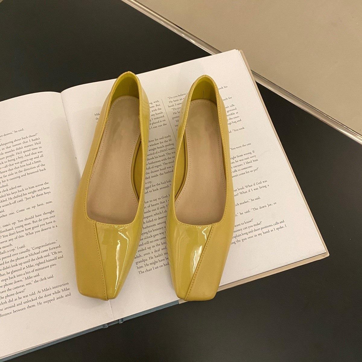 

Женские туфли-бини с квадратным носком на плоской подошве, черные, для通勤, на низком каблуке, в стиле ретро, бабушкины туфли 40