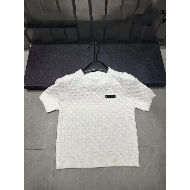 Miu-Style Plaid Knit Pullover: Women's European Fashion Early Spring 2026 - Short Sleeve, Casual, Versatile, Small Logo.