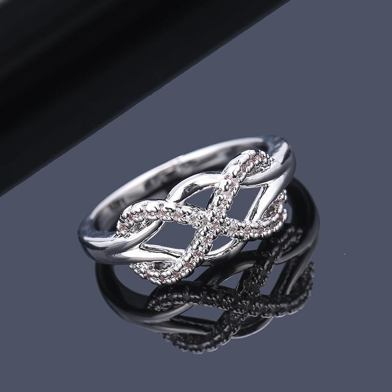 Korean Style Geometric 8-Shaped Zirconia Women's Ring