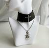Heart Pendant Necklace, Silver Tone 304 Stainless Steel Y2K Clavicle Chain for Daily Outfits, Styling Variety, Commuting, Parties and Casual Wear