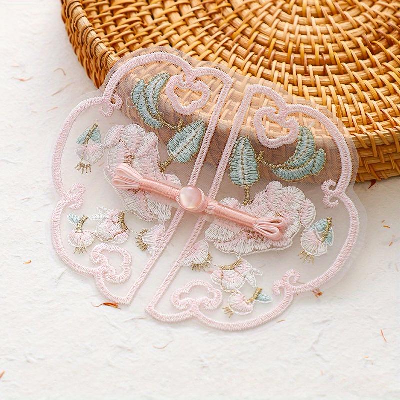 

Вышитая Пряжка Кисточка Цветок Искусство, Древний Стиль, Ручная Работа DIY Вышивка, Струящийся Подвес Ципао белый