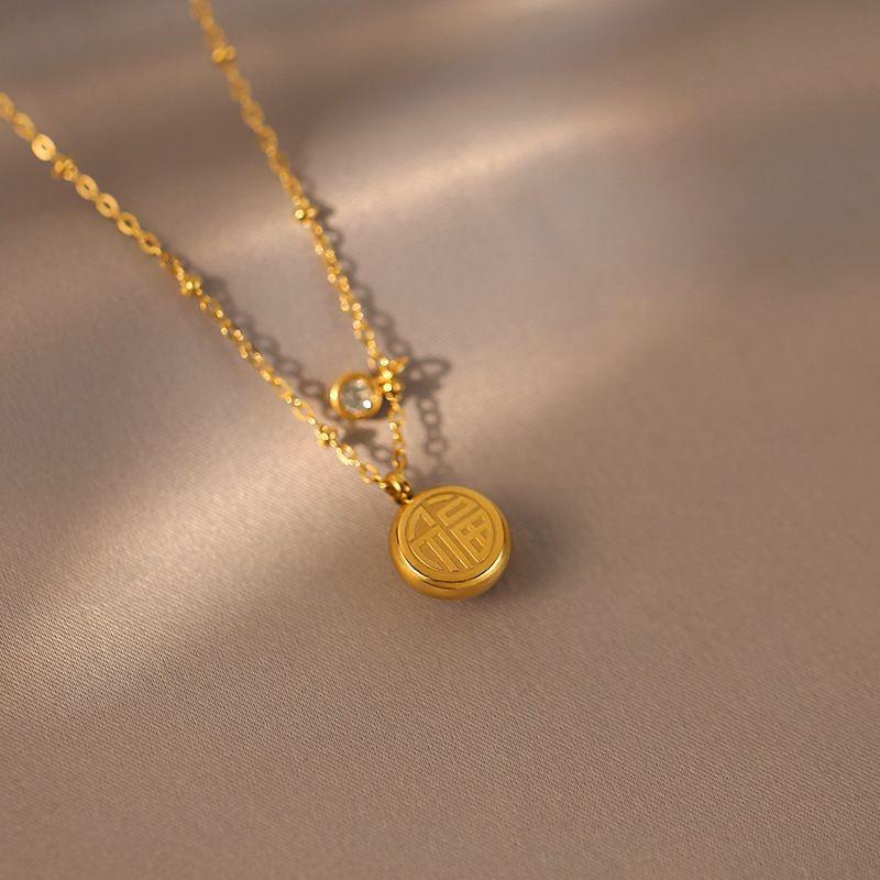 Damski naszyjnik z wisiorkiem z kamienia kociego oka ze znakiem Fu ze stali tytanowej - Wszechstronny łańcuszek na obojczyk, Dwa style