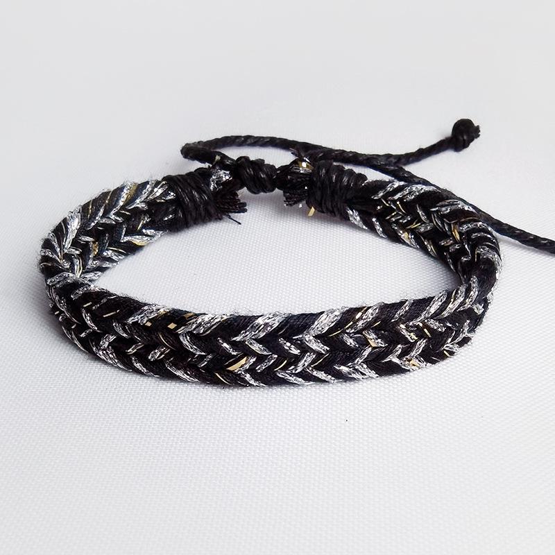 Handgefertigtes fünf-farbiges gewebtes Armband: Original japanisches trendiges Modeaccessoire