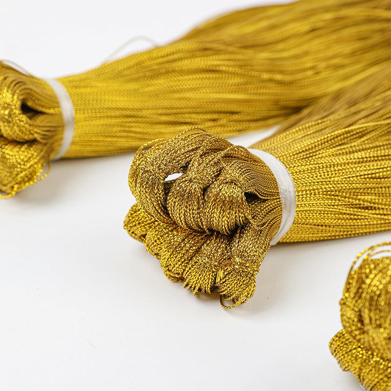 Festive 5m Silver Hanging Rope: Christmas Ball Ceiling Decoration & Colored Pull Rope Arrangement