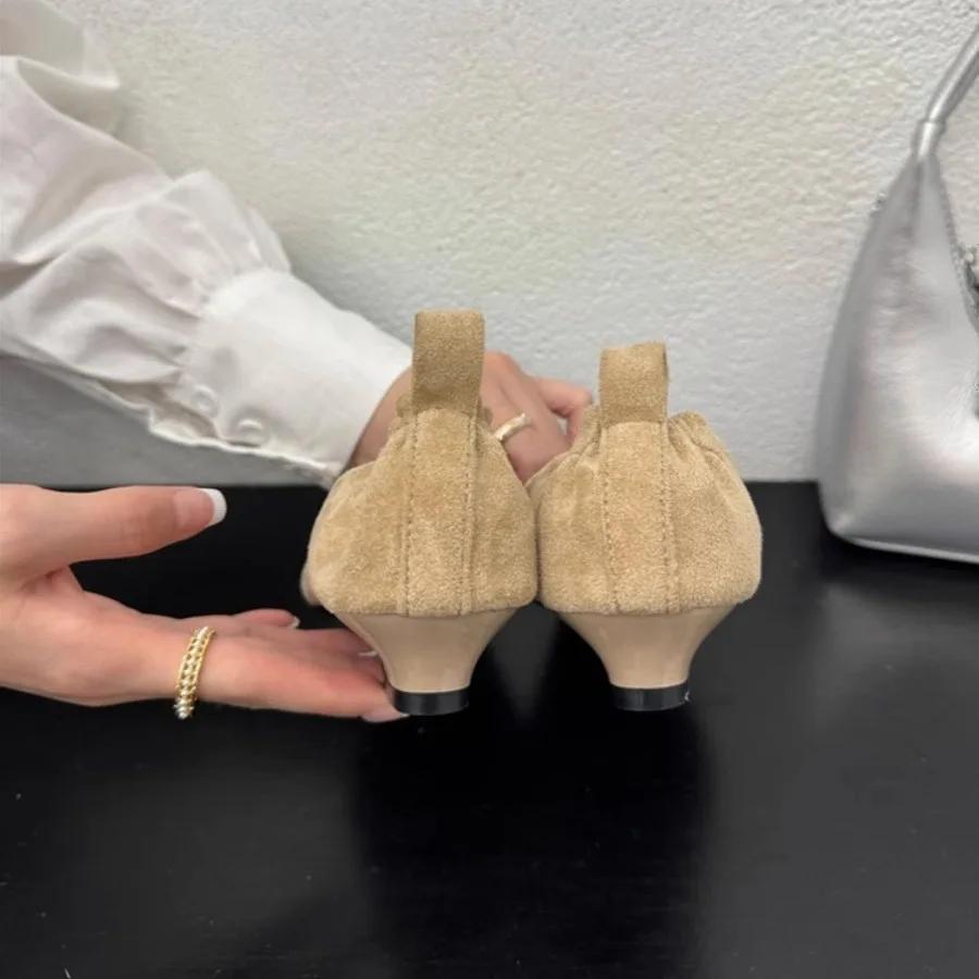 Wildleder Damen Schuhe mit niedrigem Absatz und weicher Sohle, bequeme spitze flache Sohle, einzelner Schuh, elastische Schuhe mit kleiner quadratischer Zehenpartie