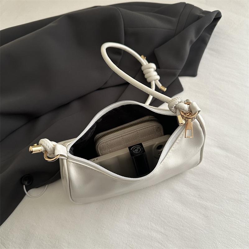 Premium silver small bag women's 2025 new spring and summer versatile baguette messenger bag fashion shoulder armpit bag