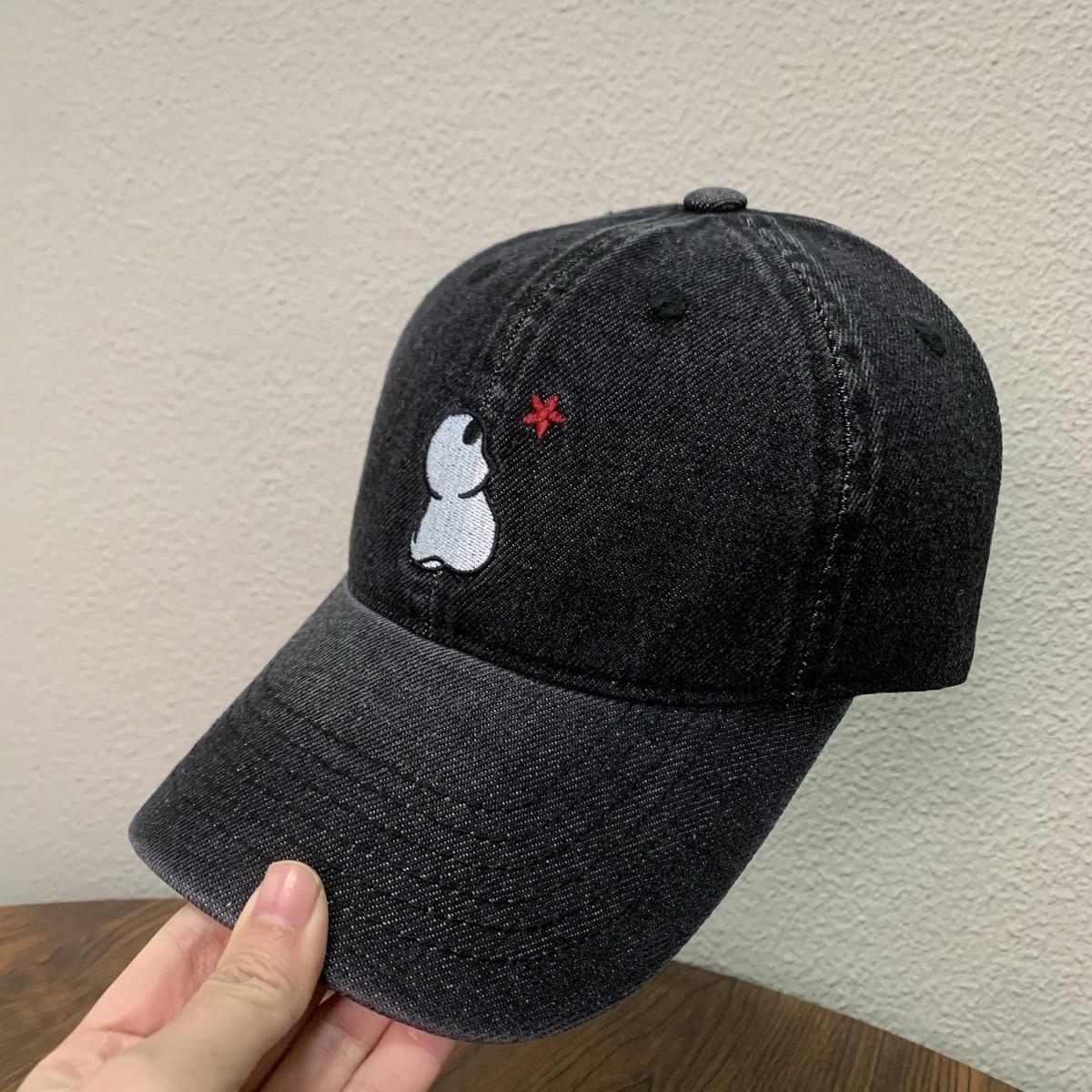 

Cute Mickey embroidered baseball cap autumn and winter new versatile cap couple sunshade sun protection hat чорний