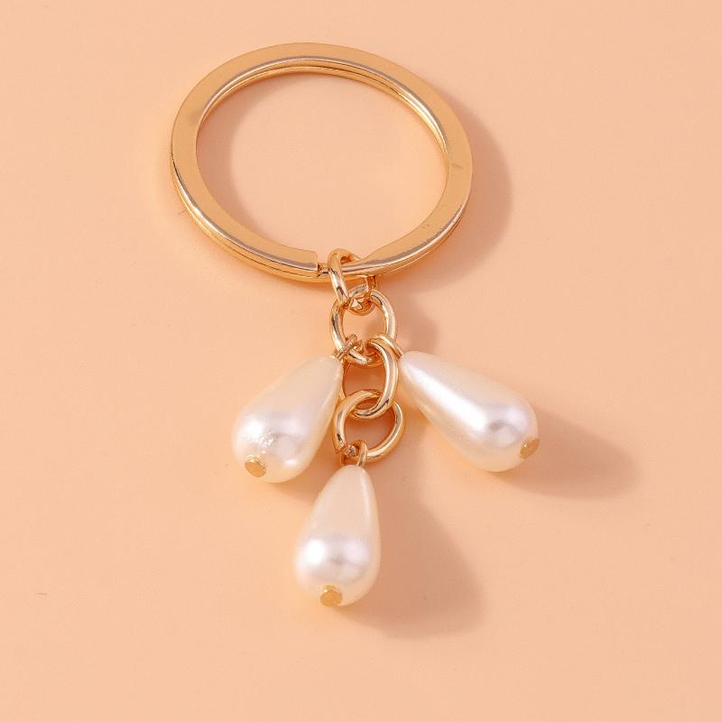 Fashion Pearl Shell Starfish Keychain Y2K Crystal Key Ring Pendants for Women Girls Handbag Decor DIY Summer Beach Jewelry Gifts