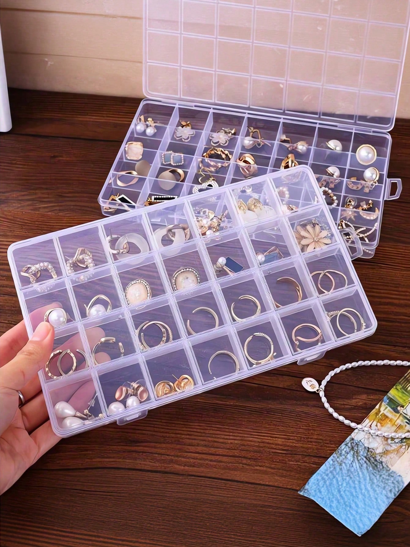 

Multi-Purpose Transparent Box Plastic Empty Storage Box 28 Grids чистый