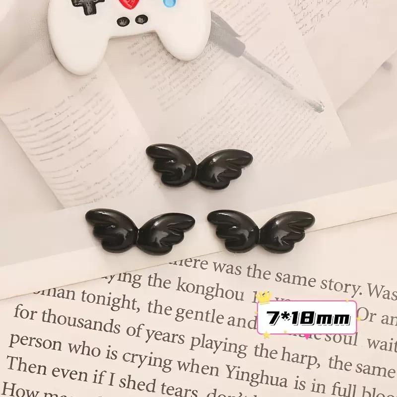 30 Pcs New Cute Mini Cartoon Bright Black And White Wings Resin Scrapbook Diy Jewelry Manicure Wedding Hairpin Accessories A59