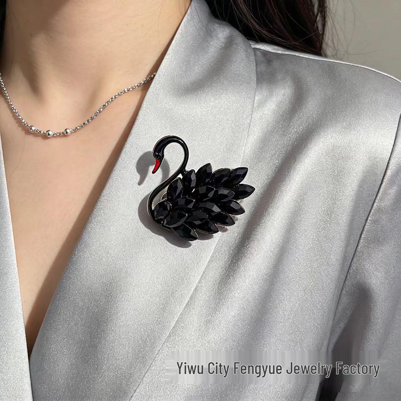 Elegant Crystal Black Swan Brooch: Women s Versatile Lapel Pin for Coats and Cardigans 925 Silver