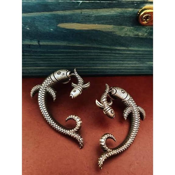 Oxidierte handgefertigte Fisch-Boho-Ohrstecker für Frauen und Mädchen