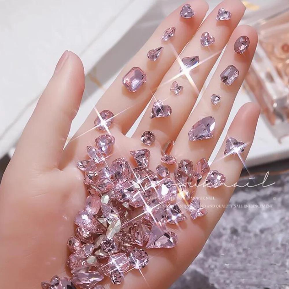50 szt. 3D K9 Błyszczące Białe Kryształowe Rhinestone'y do Zdobienia Paznokci Mieszane Kształty Szpic na Dole Szklane Diamenty Charmsy do Paznokci Akcesoria do Paznokci DIY