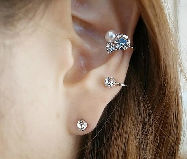 Korean Rhinestone Pearl Earrings for Women - Shiny  Exquisite Design