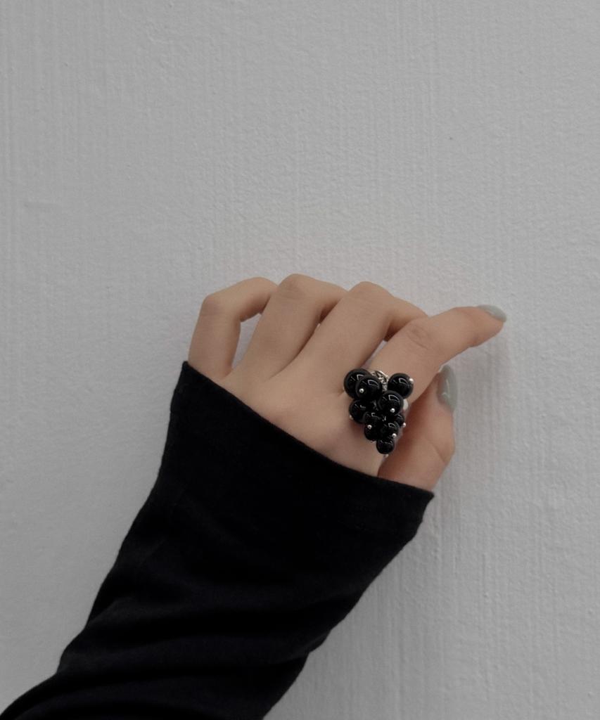 Knosis [925 Silver] Onyx Pebbling