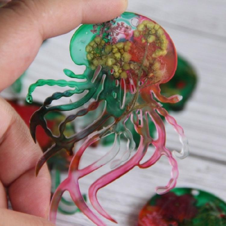 Professional Grade Silicone Jellyfish Pendant Mold For Long Lasting Use In DIY Artisanal Jewelry Production