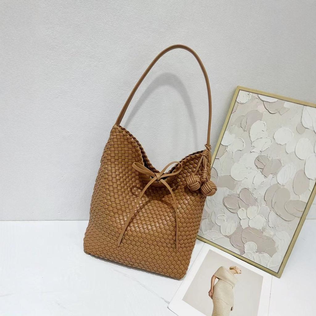 Premium Hand-Woven Bag Large Capacity Shoulder Tote Bag Underarm Bag Bucket Bag Mother Bag Tide