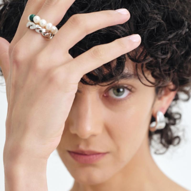 Modern Everyday Malachite Pearl Stretch Ring