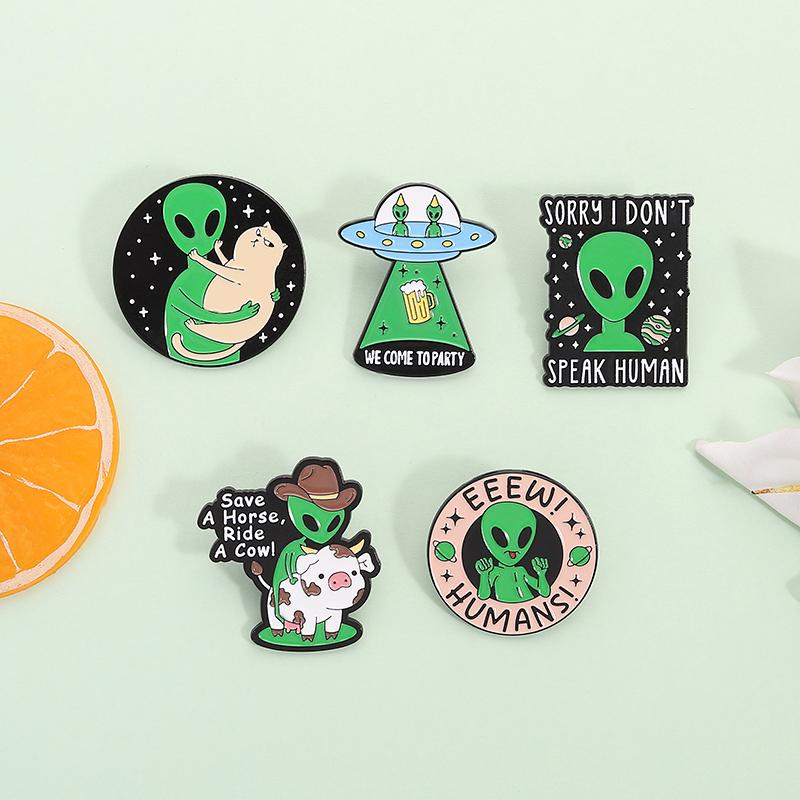 ET Alien Enamel Pin UFO We Come To Party Save A Horse Ride A Cow Funny Cowboy Western Brooches Lapel Backpack Badge Jewelry Gift