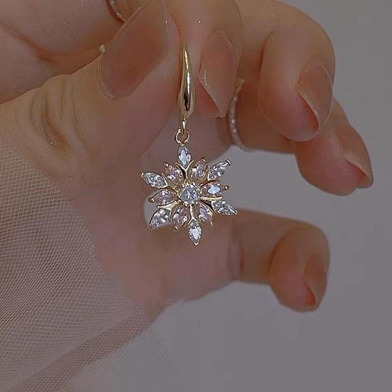 Luxury Rhinestone Snowflake Drop Earrings For Women Elegant Long Tassel Pearl Flower Earring New Year Birthday Jewelry Gifts