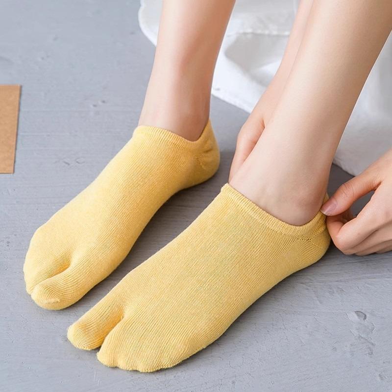 5 Pairs of Women's Summer Pure Cotton Shallow Mouth Silicone Anti Slip Invisible Two Toe Boat Socks
