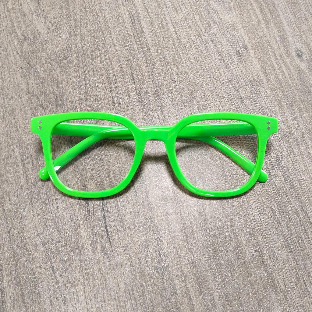 G-Family Gradient Blush Multi-Color Sunglasses with Vertical Rice Nail Design
