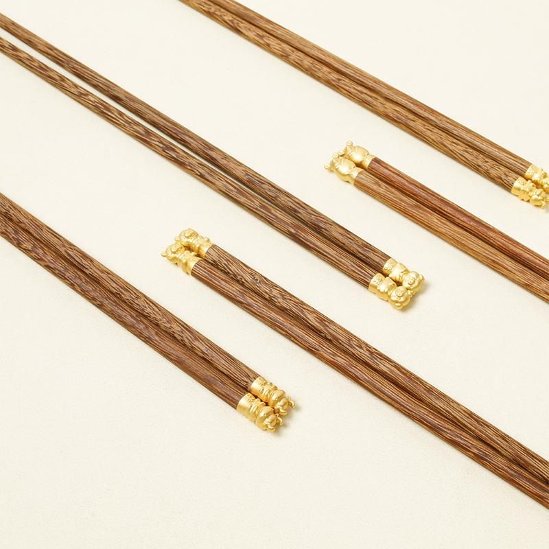 Čínský zvěrokruh Dřevěné jídelní hůlky Kawaii Sushi Pár Krásné a praktické Dřevěné nádobí