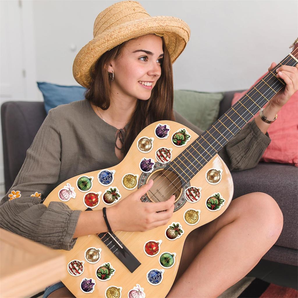 500 Sheets/roll Christmas Stickers, Children's Holiday Stickers Gift Packaging Envelope Sealing Cartoon DIY Stickers