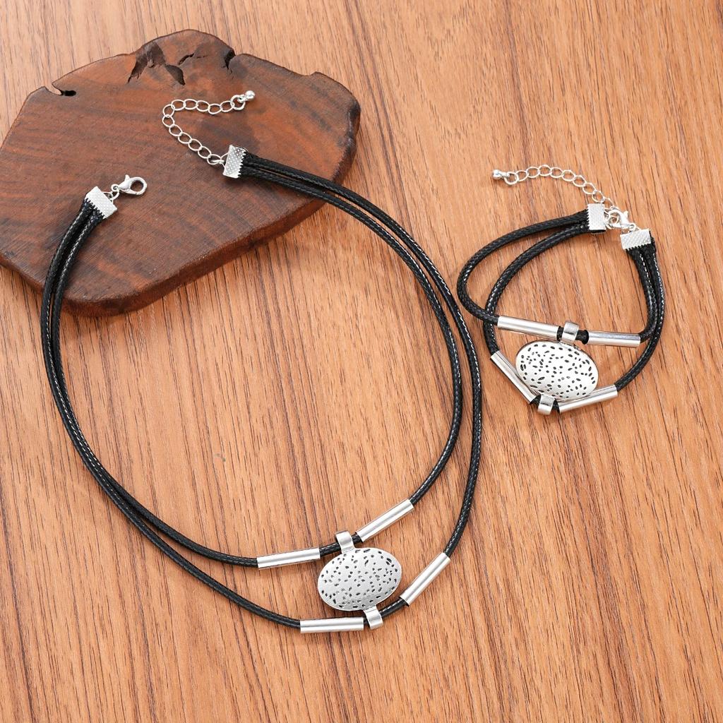Vintage Oval Metal Faux Leather Necklace Bracelet For Women Fashion Gold Silver Color 2Pcs/Set Double Layered Chain Jewelry Sets