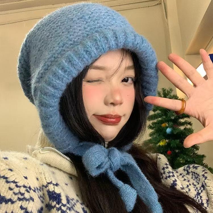 Dual Purpose Hat for Women In Autumn and Winter Warm and Versatile Woolen Hat with Straps and Piles Sweet and Versatile Ear Protection