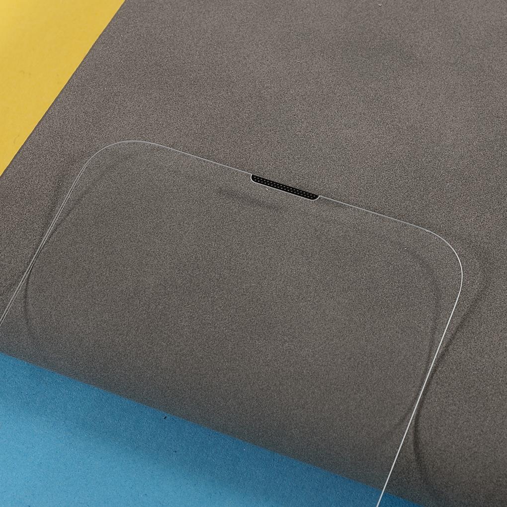 Ultraklare 0,25 mm Displayschutzfolie aus gehärtetem Glas mit staubdichtem Netz für iPhone 13/13 Pro/14