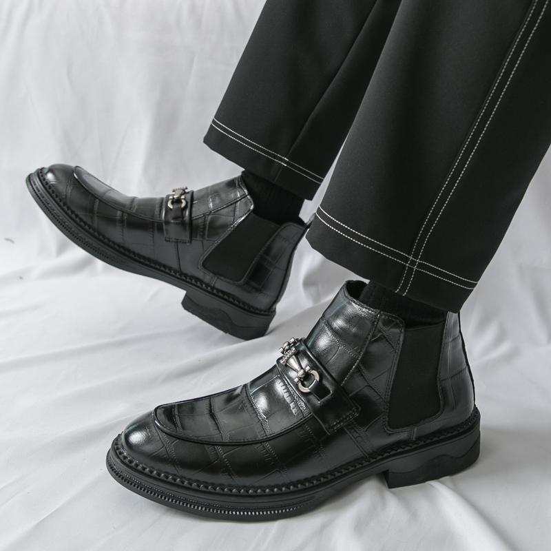 Fashion Fashionable Korean Leather Men Boots Branded Business Office Casual Boots Outdoor Comfort Versatile Quality Leather Chelsea Shoe