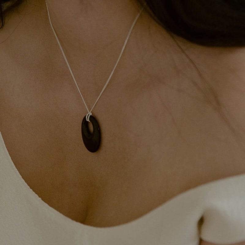 

Retro finger Oval Onyx Chain_SN225 SN225_Oval Onyx Chain