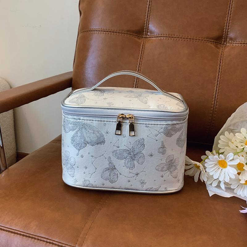 

Fashion Women Makeup Bag Portable Cute Ladies Cosmetic Toiletry Storage Pouch Handbag New Cotton Quilted Zipper Bag 22x15x15cm