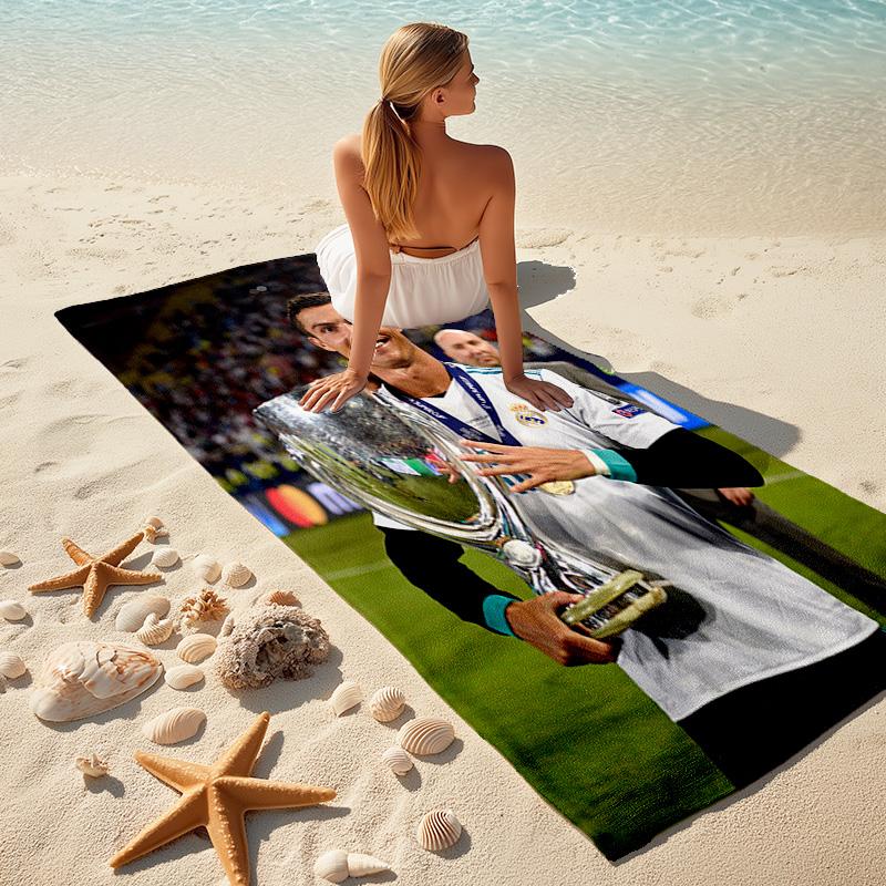 Ronaldo Legend Forever Great Beach Towel Outdoor Camping Soft Outdoor Pool Towel Quickdrying Swim Towel Seaside Travel And Vacation Towels Printing