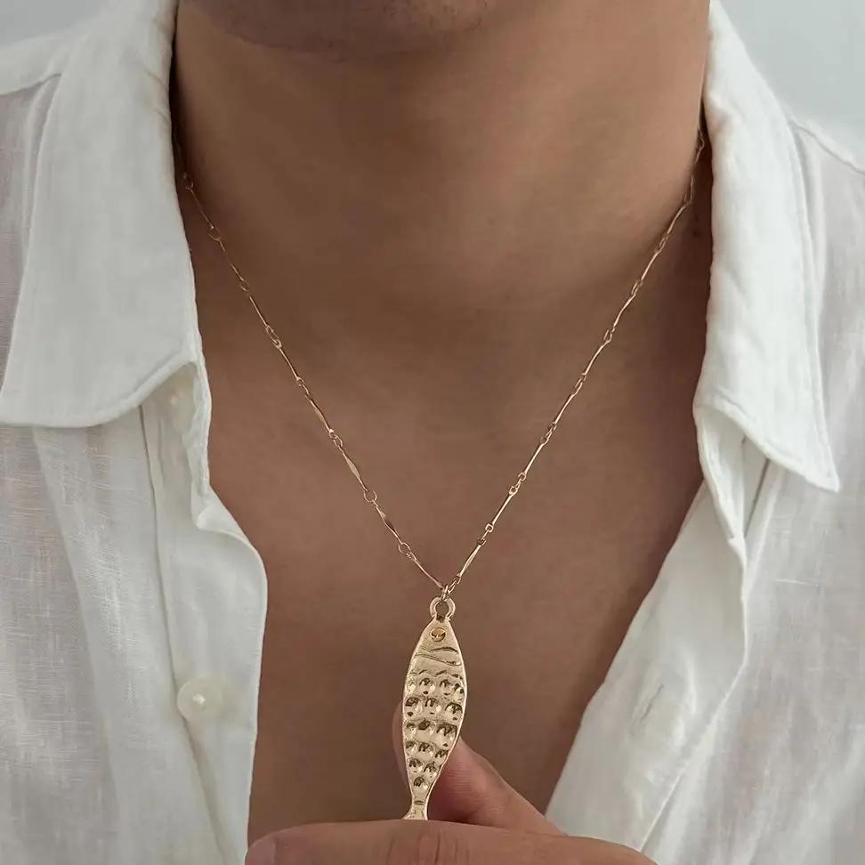 New Punk Gold Color Fish Pendant Choker Necklace for Men Summer Adjustable Metal Neck Chain Party Jewelry Accessories New