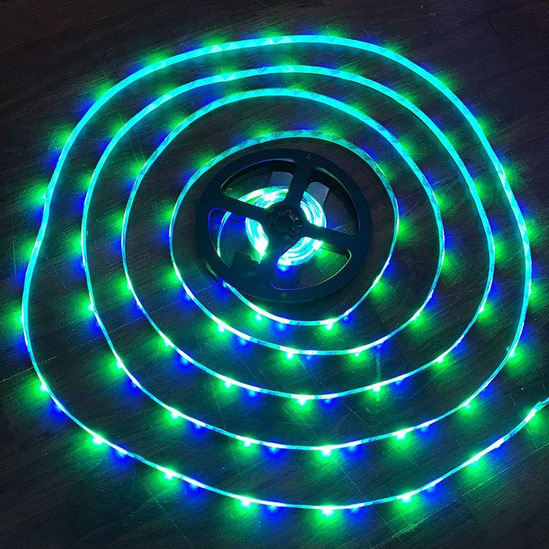 Vielseitiges 300-LED-RGB-Streifenlicht-Kit mit einstellbaren Modi und Fernbedienung 16 Fuß