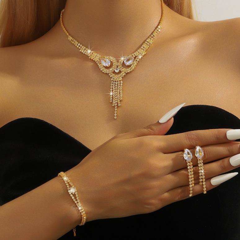 Popular Accessories Full Diamond Necklace Earrings Wedding Dress Accessories Bare Diamonds Zircon Four-Piece Set