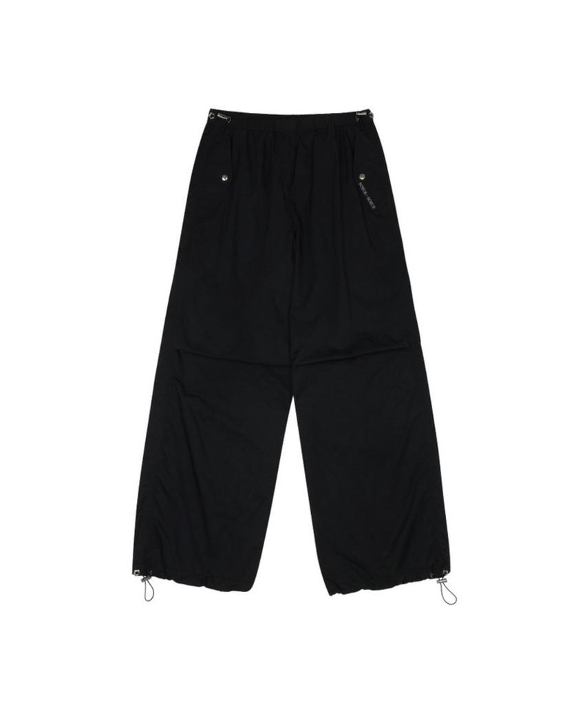 Mainingkeollegteo Nylon Pants-Black