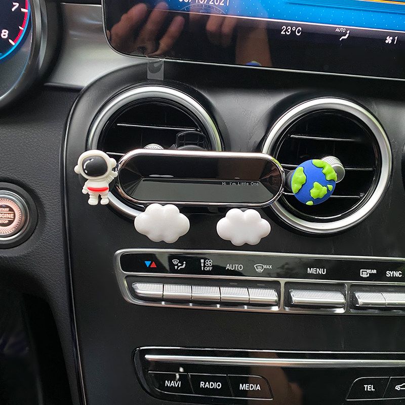 Car Mobile Phone Holder 2021 New Model Cute Cartoon Air Vent Creative Car Navigation Support Stand for Women