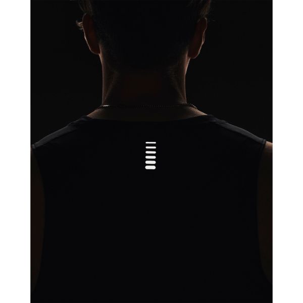 Under Armour Jednobarevná běžecká vesta s kulatým výstřihem bez rukávů Pánské topy Černá 1376994-001