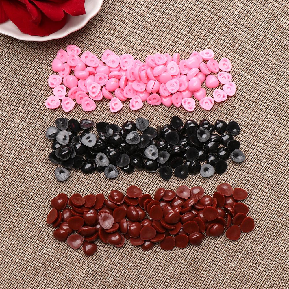 100Pcs Doll Plastic Triangle Nose Bear Buttons Safety Parts DIY Tool Doll Noses Craft Dolls Accessories Toys Black Red Pink