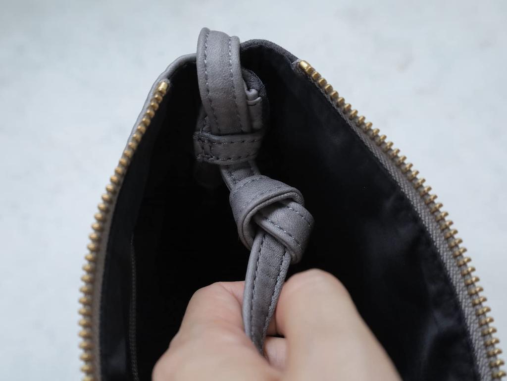 [drip] Adjustable Strap Length Bag for Everyday Use [HIBI] (gray)
