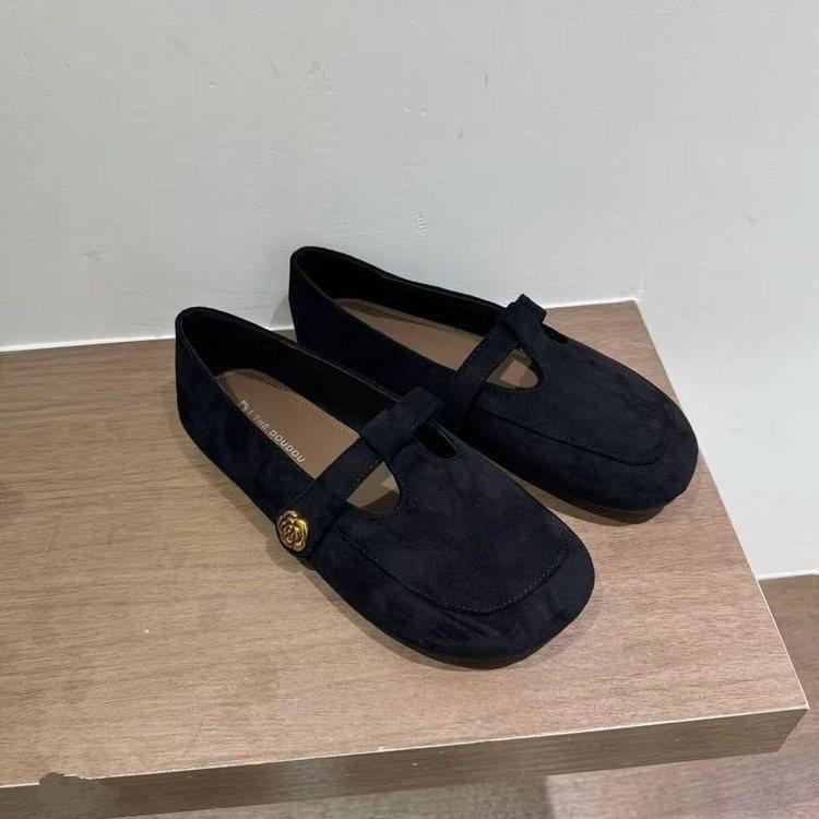Versatile camellia Korean version flat bottom thin 2025 autumn T-character Mary Jane retro round head loafers women's single shoes women